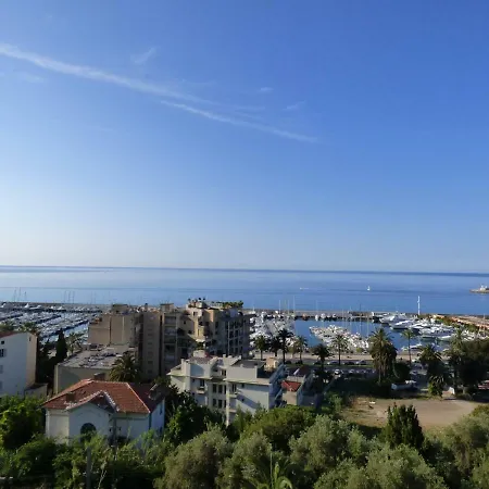 Reve En Bleu Apartment *
